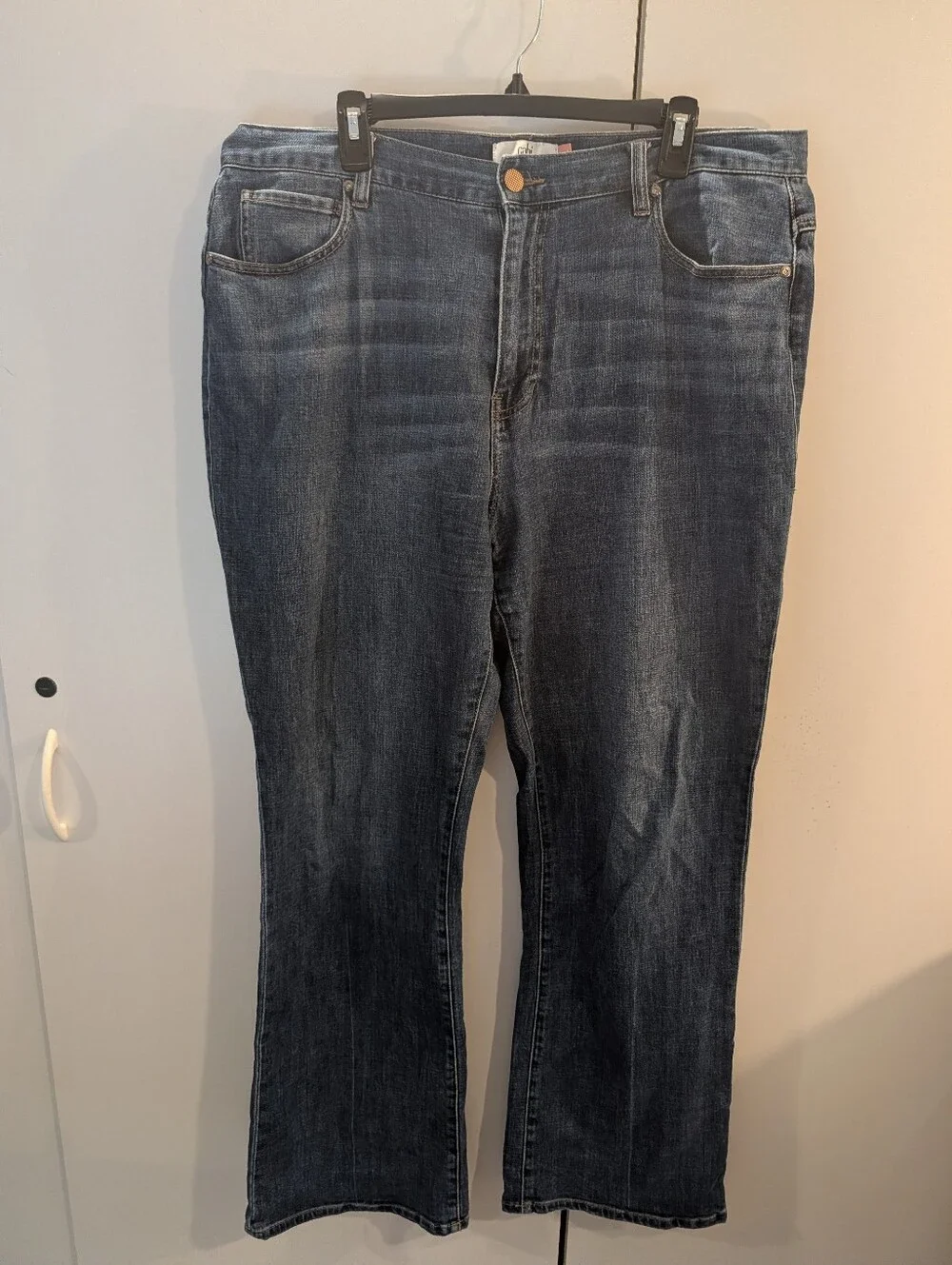 Cabi Woman's 5th Avenue Size 16 Dark Blue Relaxed Fit Jeans